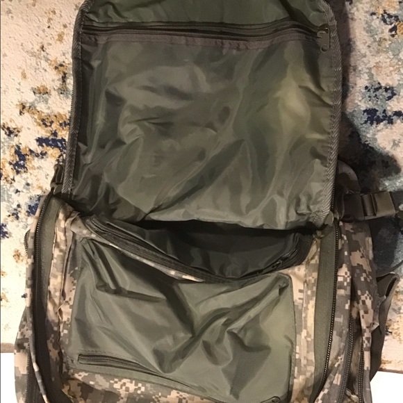 Sandpiper of California Bugout Bag (ABU) - Picture 12 of 14